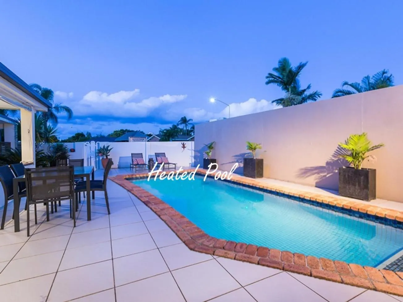 Reflections Broadbeach- Heated Pool! Complete Waterfront Entertainer With Huge Deck, Pool Table And Pontoon غولد كوست بيت للعطل