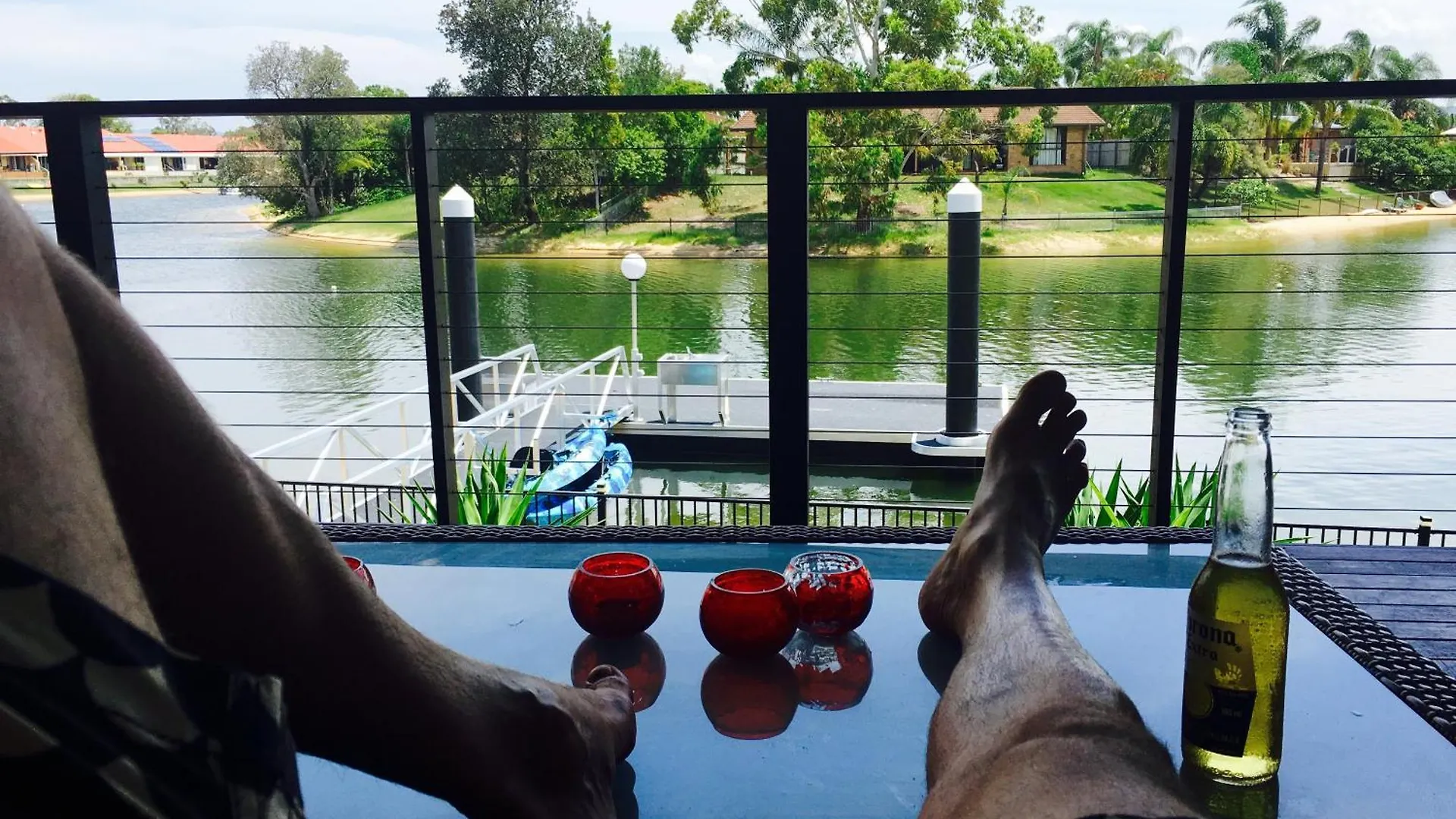 بيت للعطل Reflections Broadbeach- Heated Pool! Complete Waterfront Entertainer With Huge Deck, Pool Table And Pontoon غولد كوست أستراليا