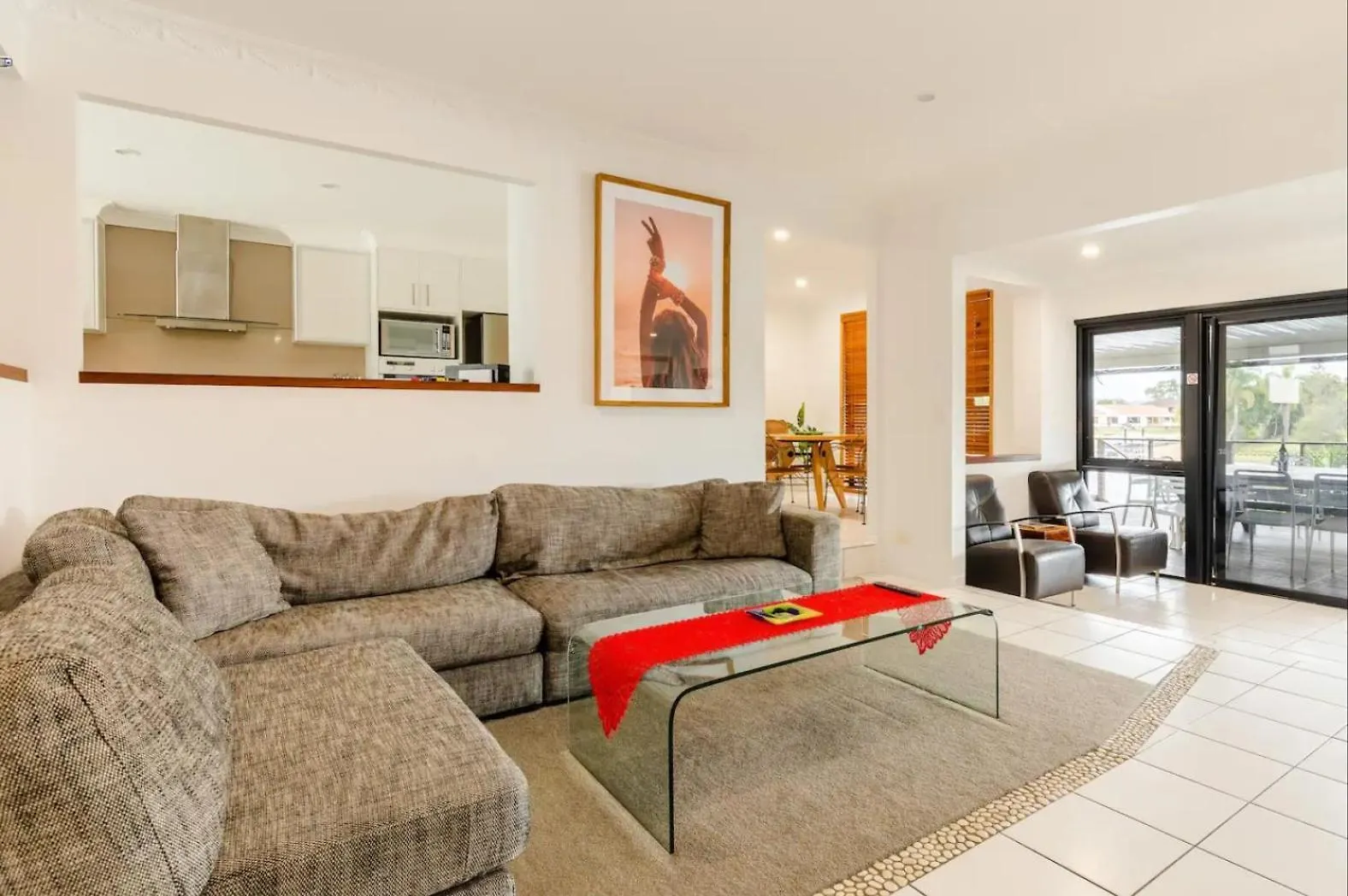 بيت للعطل Reflections Broadbeach- Heated Pool! Complete Waterfront Entertainer With Huge Deck, Pool Table And Pontoon غولد كوست