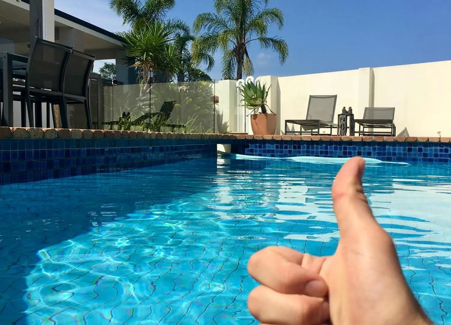 Reflections Broadbeach- Heated Pool! Complete Waterfront Entertainer With Huge Deck, Pool Table And Pontoon Gold Coast 0*,